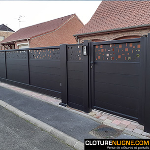 PORTAIL COULISSANT ALUMINIUM TOLE DECOUPE LASER